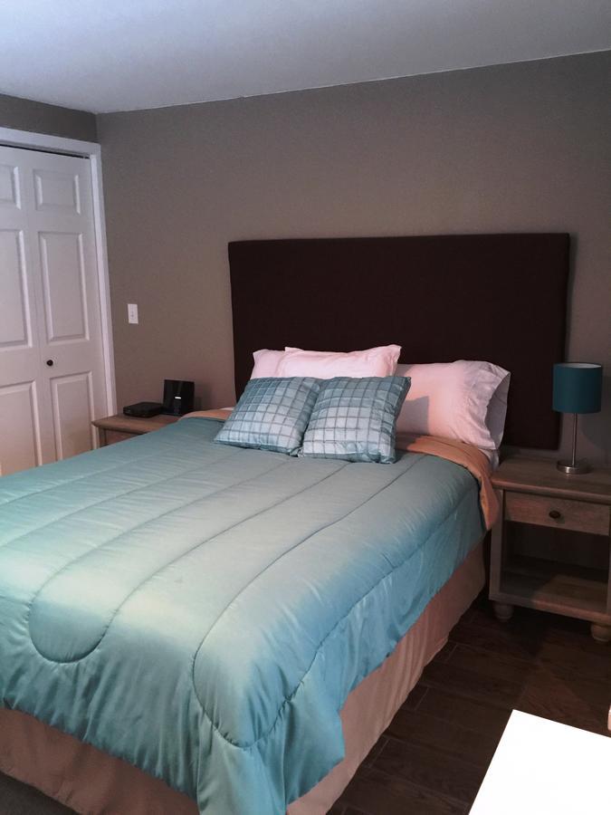 Brimley Motel Suites ภายนอก รูปภาพ